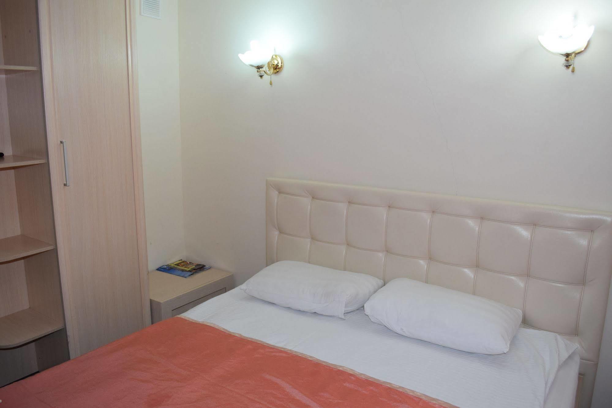 أستانا Bayterek Hotel المظهر الخارجي الصورة